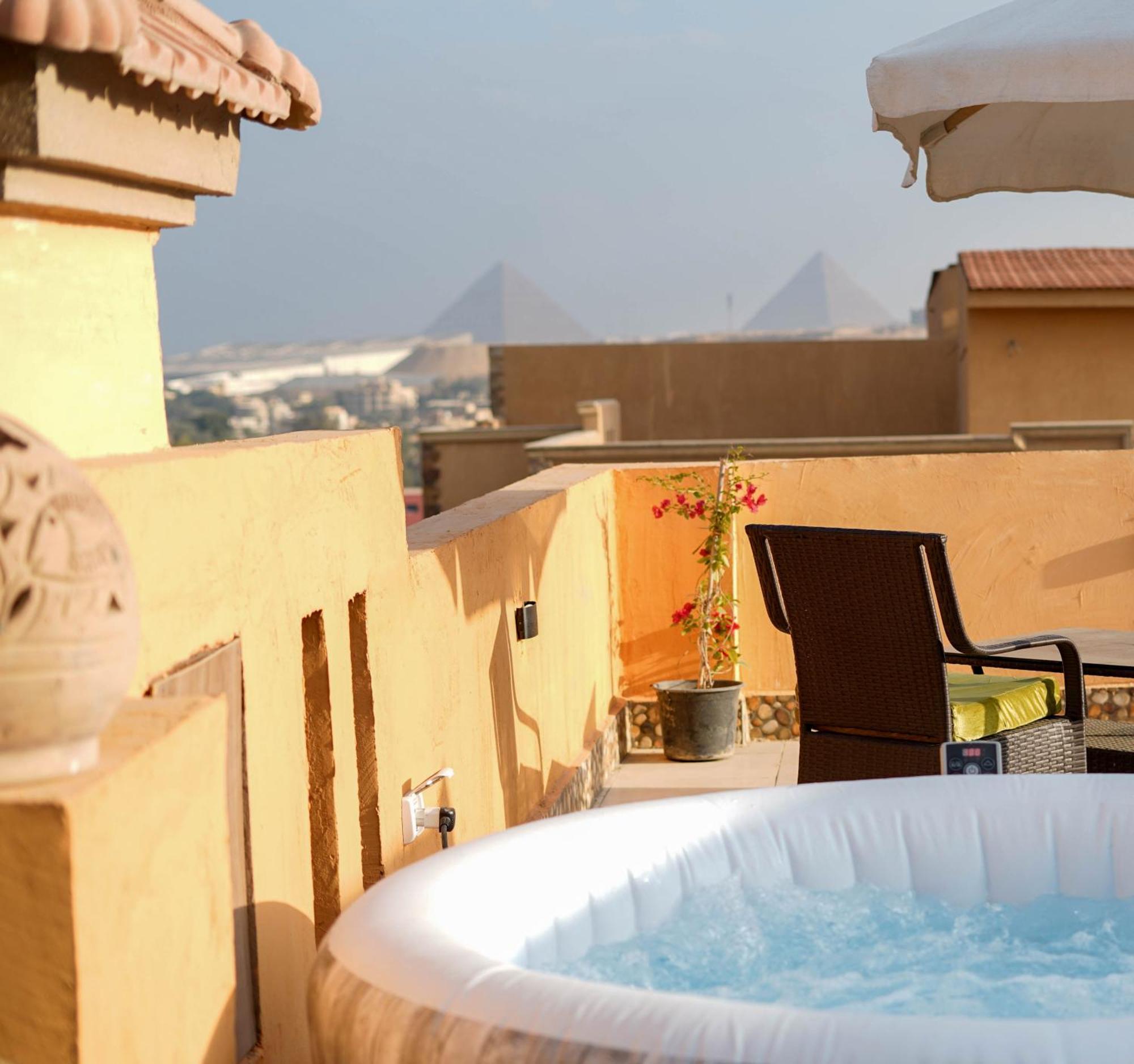 Boho Getaway With Pyramids View & Jacuzzi Daire Giza Dış mekan fotoğraf